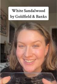 Sandalwood Smell White Company