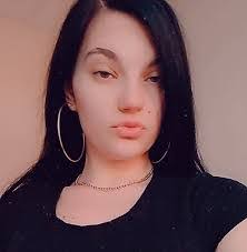 Millie Kimbler's Instagram, Twitter & Facebook