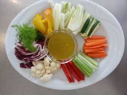 Il pinziomonio di verdure grigliate è un piatto colorato e saporito da servire come piatto antipasto, come aperitivo light o come contorno alternativo e salutare. Il Pinzimonio Di Verdure Picture Of Hotel Pejo Peio Fonti Tripadvisor