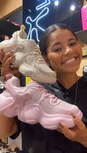 👟✨Live • MELISSA X ✨👟