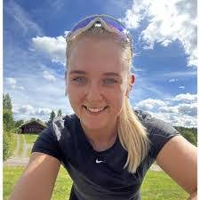 Aurora Amundsen's Instagram, Twitter & Facebook