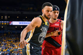 Star comparison stephen curry vs. Stephen Curry Outduels Seth Curry In Game 2 Of The Western Conference Finals