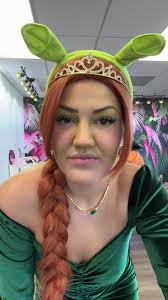 Fiona Costume with Lordfarquaad