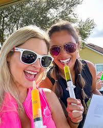 Friends fun and golf ⛳️ 👯‍♀️😝 . #funtimes #golf #golfing #ATEAM #friends  #swipeleft #instagood #photooftheday