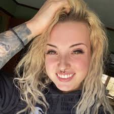 kally Wayne (@kallyWayne19)