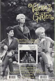 Search an artist or a title. Ela Ihre Neue Single Das Geisterschiff Ist Ein Cover Von Hans Hartz
