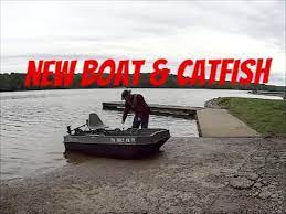 Maybe you would like to learn more about one of these? Catfishing In The Sundolphin Sportsman Boat Youtube