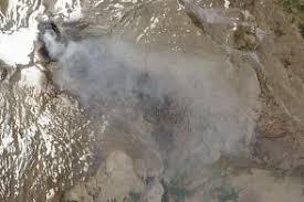 El alerta del volcán se elevó a naranja. Gas Emissions At Volcan Copahue