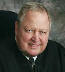 Washburn Lawyer, v. 48, no. 1 (Fall 2010) (revised 5/24/2011)