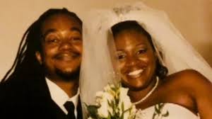 DC Couple Found Love at Wendy's Closing in 'Dave Thomas Circle'