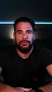 Defeating the KNEE SHIELD 🥋♾️ Learn more by signing up for the Timeless  Jiu-Jitsu Academy. Link in bio 👊 . . . . . . #bjj #brazilianjiujitsu  #jiujitsu #bjjlifestyle #jiujitsulifestyle #bjjlife #jiujitsulife #