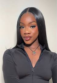 Eva Monet🎋 (@thereal.evamonet)