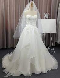 Denn diese brautkleider passen zu jedermann. A Linie Herzausschnitt Armellos Pinsel Schleppe Organza Hochzeitskleid Mit Ruschen Dresstells Com