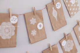 Faire défiler les siècles, en embrasser les âges, en sentir les bouleversements, comme si yuval noah harari avait croisé alexandre dumas. Idees De Calendriers De L Avent Diy Avec Des Enveloppes