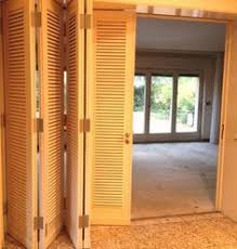 P 5 Flugelige Lamellen Falttur Mit Innenliegender Verglasung P P Ohne Die Zu Sehenden Druckergarnitur P P Br Bauhaus Landhausstil Hauser Neues Zuhause