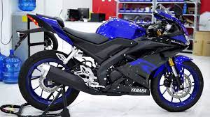 Three things you'll love and two things you won't. Yamaha R15v3 Racing Blue Youtube