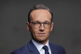 Kabinett von angela merkel tätig war. Heiko Maas Macht Homo Ehe Zum Mass Aller Dinge Aktion Kinder In Gefahr