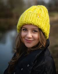 Komplet damski czapka z pomponem i szal zimowy morski C10