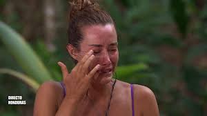 Supervivientes: Adara se rompe por completo en directo tras una monumental bronca en 'Supervivientes All Stars 2025': "Me lleva al límite" Video | Mediaset Infinity