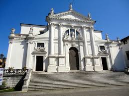 What hotels are near parrocchia di san michele arcangelo? Bellissimo Duomo Recensioni Su Duomo Di San Michele Arcangelo San Daniele Del Friuli Tripadvisor