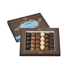 Coffret De 27 Chocolats Bio Assortiment Noir Lait Et Blanc Belledonne Chocolatier Chocolat Bio Chocolat Chocolatiere