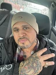 Eric Caraballo's Instagram, Twitter & Facebook