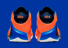 Greek freak get a jumper then holla at me. Giannis Antetokounmpo Nike Zoom Freak 1 All Bros Bq5422 800 Buy Now Sneakernews Com