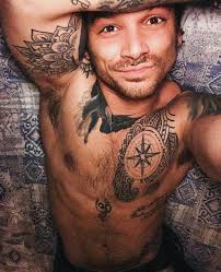 Uomini e donne, andrea cerioli sull'isola? Andrea Cerioli Polynesian Tattoo Tattoos Andrea
