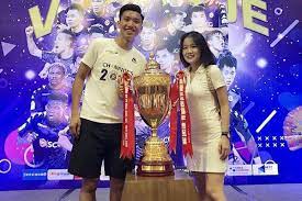 Đặc biệt, cầu thủ mang áo số 5 của indonesia có tên pratama arhan alif có một số tình huống chơi xấu tuấn anh, văn toàn, quang hải,… khiến. Ä'oan VÄƒn Háº­u Va Báº¡n Gai Hot Girl Hoang Anh Co Tháº­t Ä'a Chia Tay