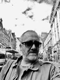 Simon Brett (@SimonjBrett)