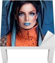 Tak jaký bude tvůj nový punkový účes? Obraz Na Platne Rock Divka S Modrymi Rty A Punkovy Uces Opreny Grun Pixers Zijeme Pro Zmenu