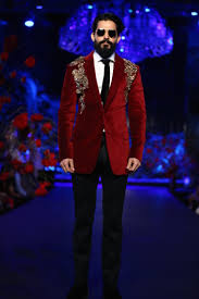 Browse new arrival 3 piece suits, check latest readymade suits price in india and shop at india's favorite online store. Men S Wear Red Formal Blazer With Gold Embroidered Shoulders Manish Malhotra Amazon India Couture Week 2015 Thedelhibride An Indian Wedding Blog
