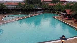 Bentuk kolam renang pun jadi tidak membosankan dengan kehadiran aksen setengah bulat tersebut. Kolam Renang Presint 11 Nifhana The Blog Kolam Renang Awam Pusat Sukan Air Kolam Renang Pandiga Cimahi Kota Cimahi Cimahi Kusphinz