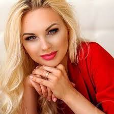 Selma Lopez's Instagram, Twitter & Facebook