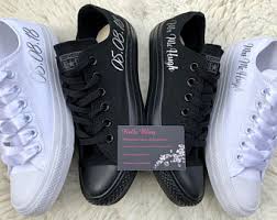 In deinem alter ist ein anzug nicht unbedingt zwingend. Hochzeit Converse Etsy