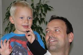 Østrigsk mor optrapper kampen om Oliver