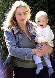 Find the perfect mia threapleton stock photos and editorial news pictures from getty images. Kate Winslet Steps Out With Her Actress Daughter Mia 20 During Low Key Stroll Daily Mail Online
