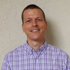 Lee Lemay's Instagram, Twitter & Facebook