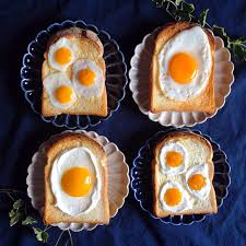 すきま埋めや彩りに！「うずら目玉焼き」は心くすぐるミニマム弁当おかず - macaroni