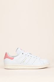 Stan Smith In Light Pink Adidas Sur Monshowroom Et Adidas Fr Stan Smith Light Pink Adidas Sneakers