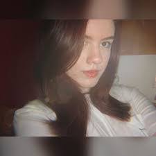 Alyssa Soares's Instagram, Twitter & Facebook