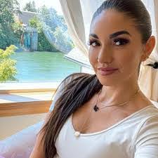 Jenneka Rios's Instagram, Twitter & Facebook