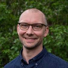 Melissa Otis's Instagram, Twitter & Facebook