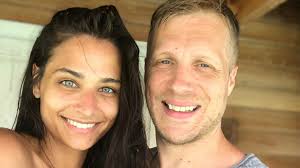 Amira pocher hatte eine schwere kindheit. Bitte Was Amira Pocher Furchtet Sich Vor Tier Genitalien Promiflash De