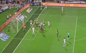 Previous matches between paok and aek athens have averaged. Paok Vs Aek Game Is Abandoned As League Sinks Even Lower Ekathimerini Com