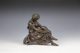 Signed e villanis and with embossed foundry mark for bronze garanti au titre paris. Pradier Jean Jacques Bronze Sculpture Of Seated Poet Sappho With Lyre Susse Freres Foundry Mark Mutualart