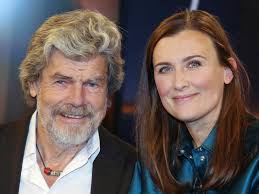 Messner-Erbstreit: Jetzt spricht die Ehefrau des Bergsteigers