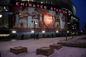 Arsenal football club highbury house 75 drayton park london, n5 1bu. Why Are There Blue Lines On The Emirates Stadium Pitch During Arsenal Vs Manchester City Irish Mirror Online