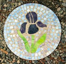 Maybe you would like to learn more about one of these? Wsmag Net Step By Step Make Your Very Own Unique Stepping Stones Featured For The Garden June 16 2014 Westsound Magazine