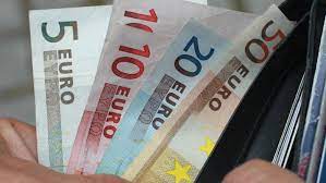 1 eur = 4.92 ron your conversion : Euro A Mai FÄcut Un Pas Spre Pragul De 4 60 Lei